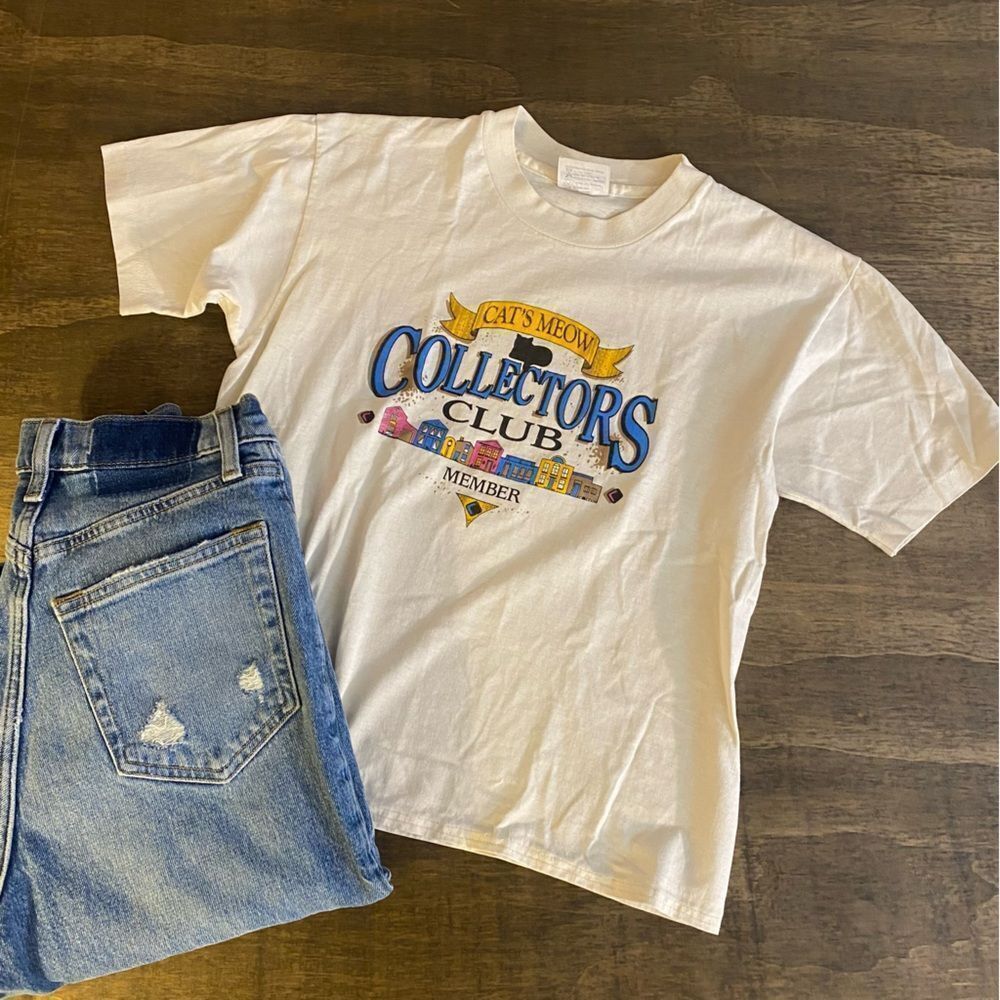 Hanes White Cat Collectors Club T-Shirt